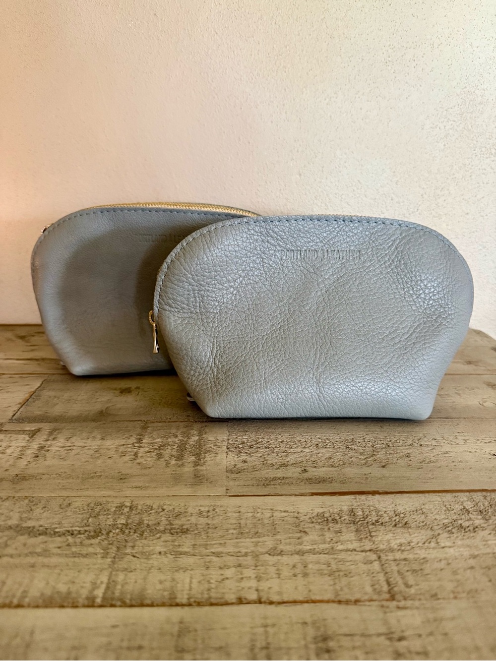 VGUC Portland Leather Bella Makeup Bags Larger Size